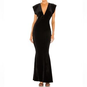 NWT. Norma Kamali X REVOLVE V Neck Rectangle Gown in Black velvet. Size S